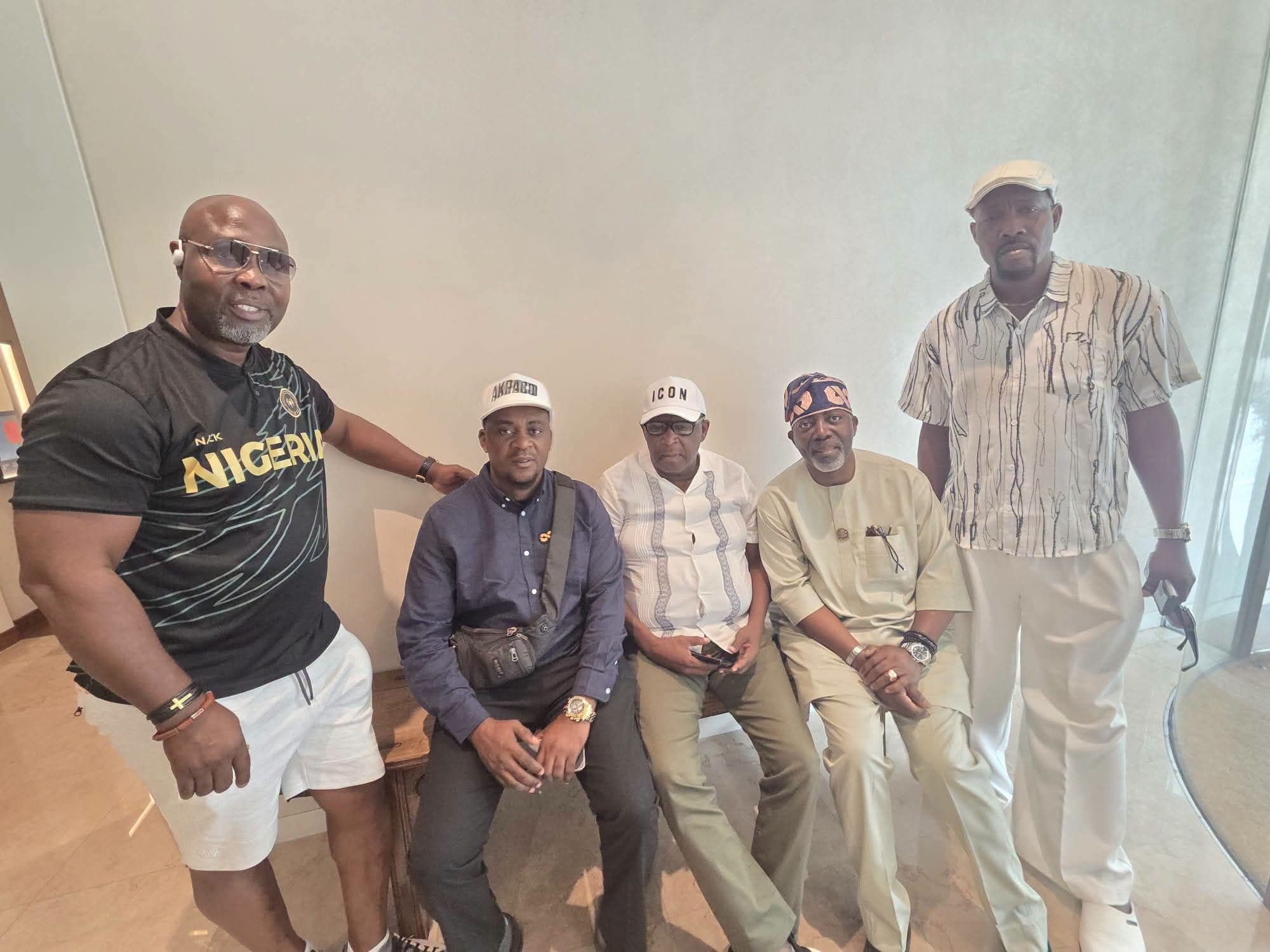 APC UK Chairman Tunde Doherty Presents Official Campaign Regalia To Edo Governor [SEE PHOTOS]