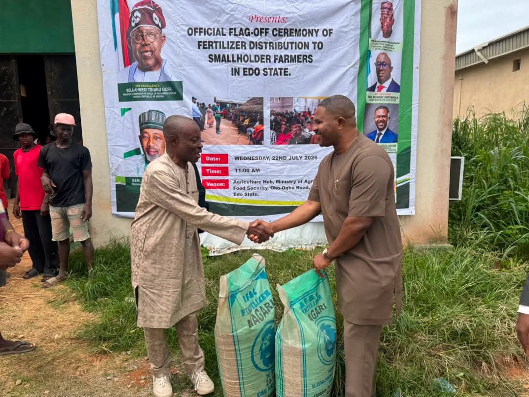 Edo State Govt Begins Fertilizer Distribution To Over 14,000 Farmers