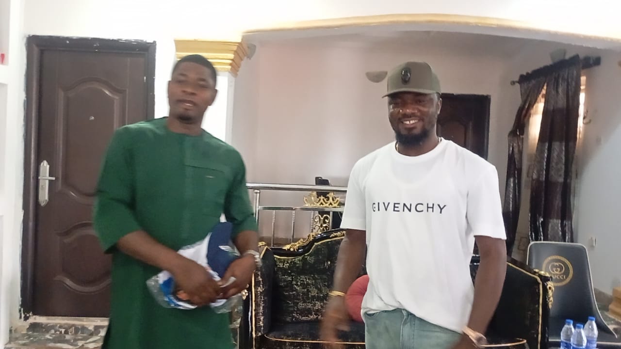 BREAKING: Etsako East APC Chairmanship Candidate Sunny Ekpetika Ekpeson Receives Biggest Campaign Boost Yet as In-Law Austin Iluore Donates Thousands of Campaign Materials and $3,000